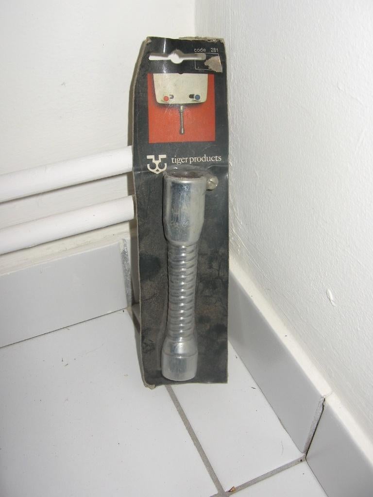 Rallonge + brise-jet pour robinet, Bricolage & Construction, Quincaillerie & Fixations, Neuf, Autres types, Enlèvement ou Envoi