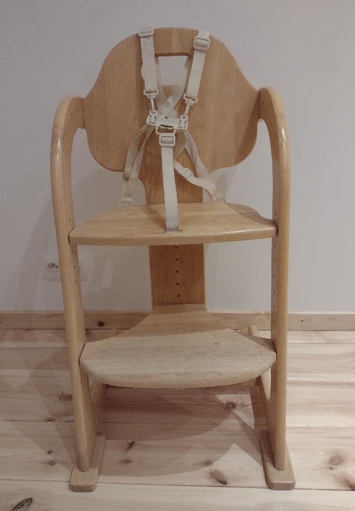 Houten kinderstoel van het merk Tiamo (meegroeistoel), Ophalen, Zo goed als nieuw, Meegroeistoel, Gordel(s)