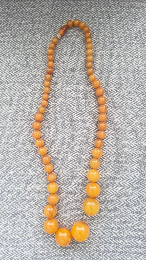 Colier en bakalite en très bonne état, Enlèvement ou Envoi