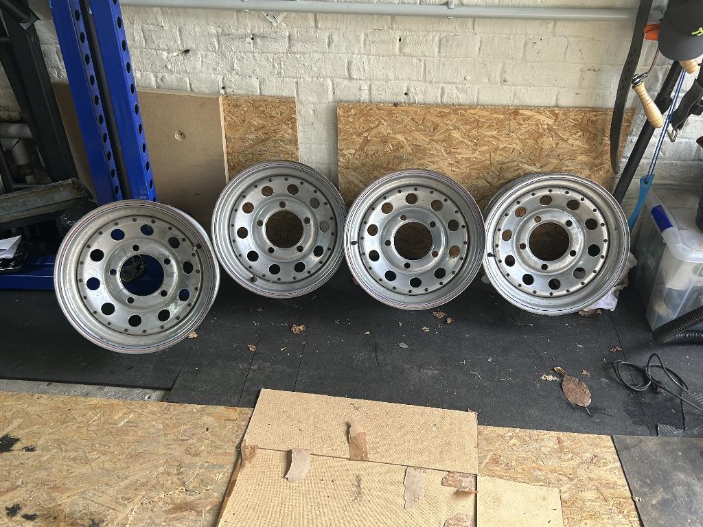 Land Rover Defender - Serie stalen wielen, Auto-onderdelen, Ophalen, Gebruikt, Velg(en), 16 inch