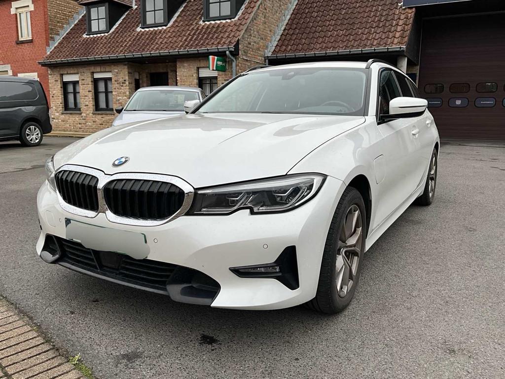 2021 BMW 330e Touring steptronic 330e BMW, Auto's, BMW, Bedrijf, 3 Reeks, Overige brandstoffen, Overige carrosserie, Automaat