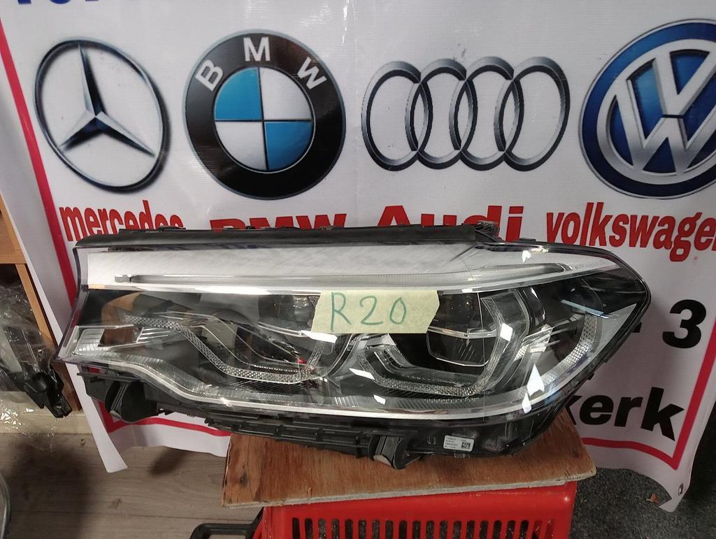 BMW 5 SERIE G30 G31 ADAPTIEVE VOL LED KOPLAMP 7439209-01, Gebruikt, -, -, Ophalen of Verzenden