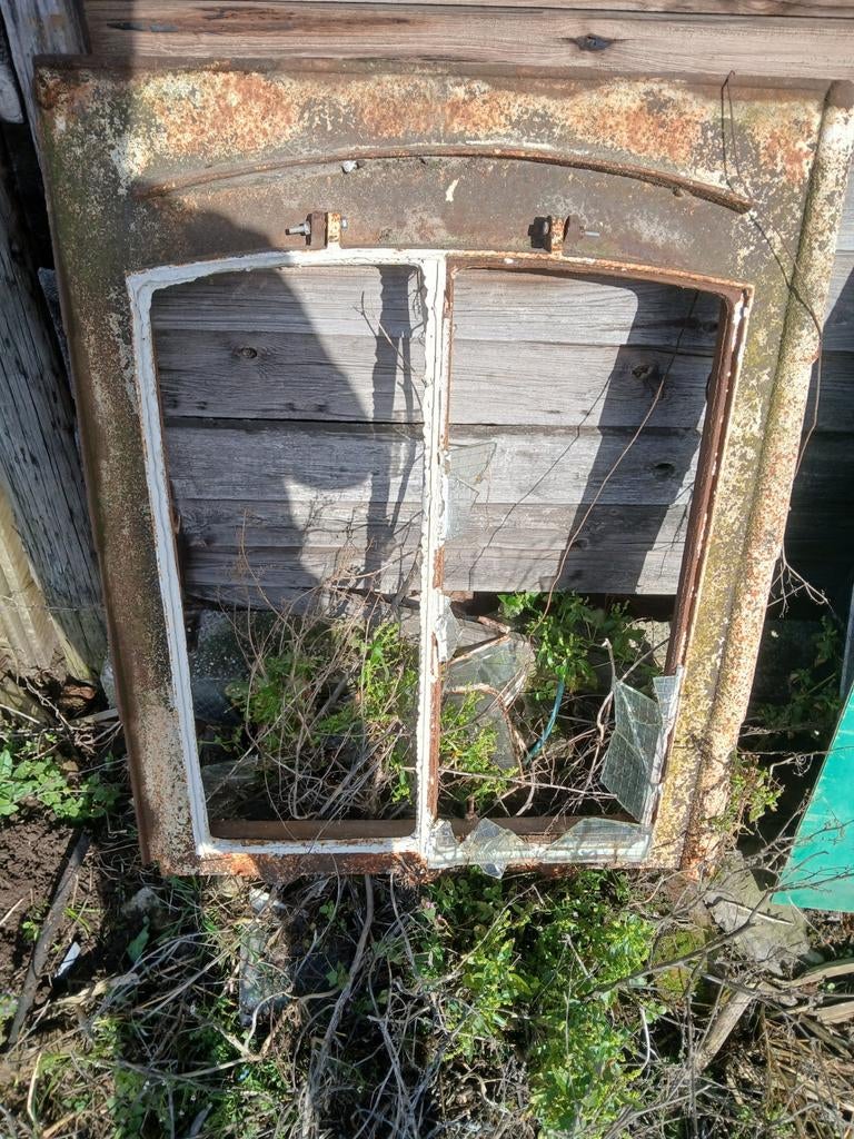 Antiek dakraam, Ophalen, Dakraam