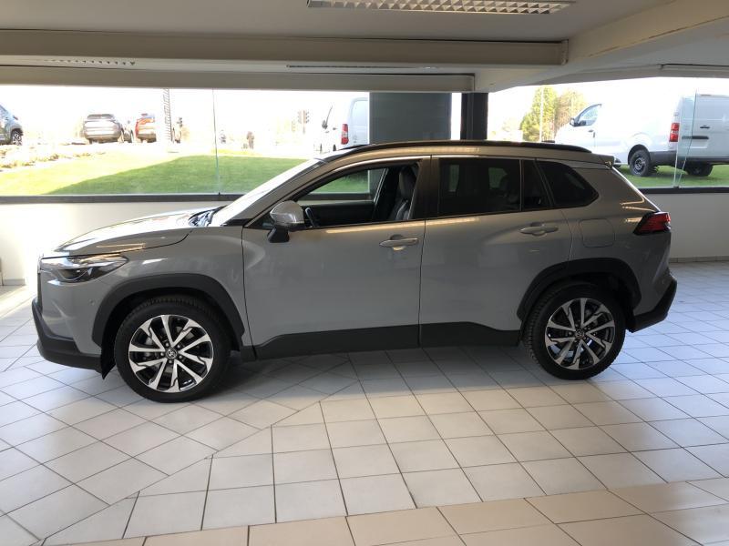 Toyota Corolla Cross Premium AWD, Auto's, Automaat, Parkeersensor, 110 g/km, Bedrijf