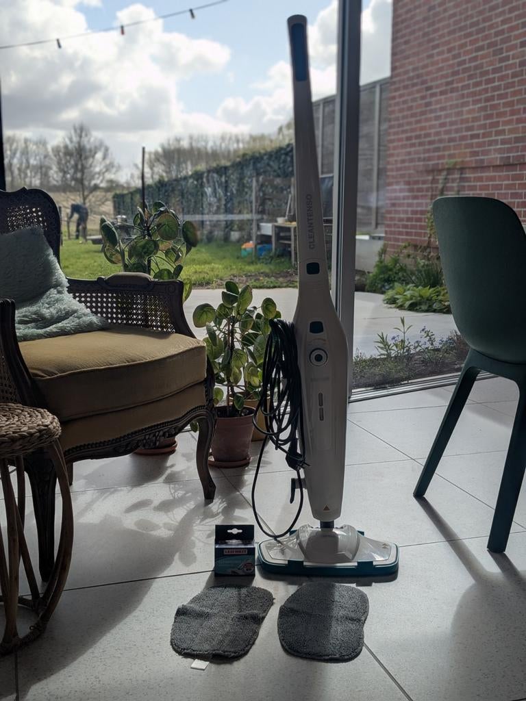 Vloer-stoomreiniger incl 2 poetsdoeken en nieuwe waterfilter, Enlèvement, Nettoyeur à vapeur