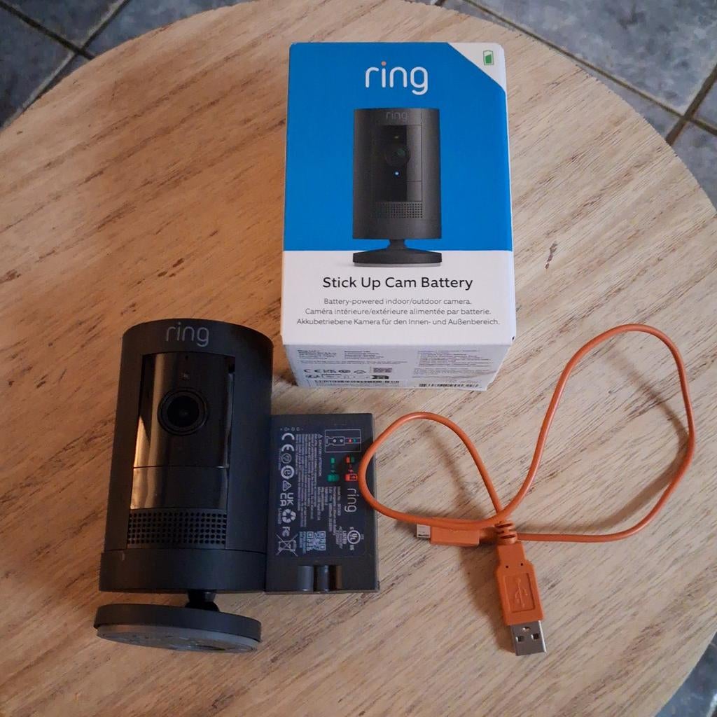 Camera met laadkabel wifi amper paar dagen gebruikt, Ophalen, Zo goed als nieuw, Binnencamera