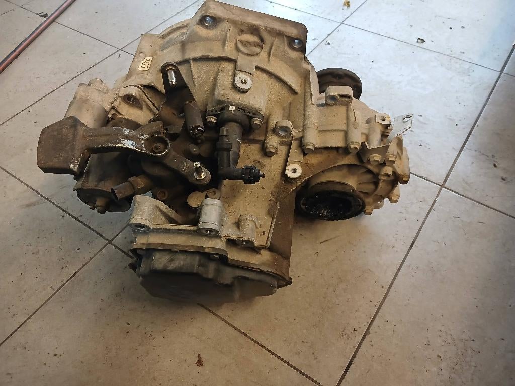 Boite vw 1.9 tdi golf 5, Autos : Pièces & Accessoires, Enlèvement, Utilisé, Volkswagen