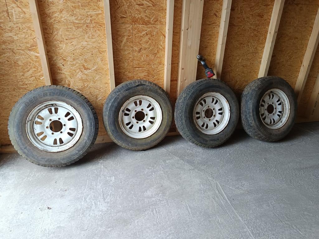 Je donne 4 jantes 4x4, gratuit Mitsubishi L200 et autres, Jante(s)