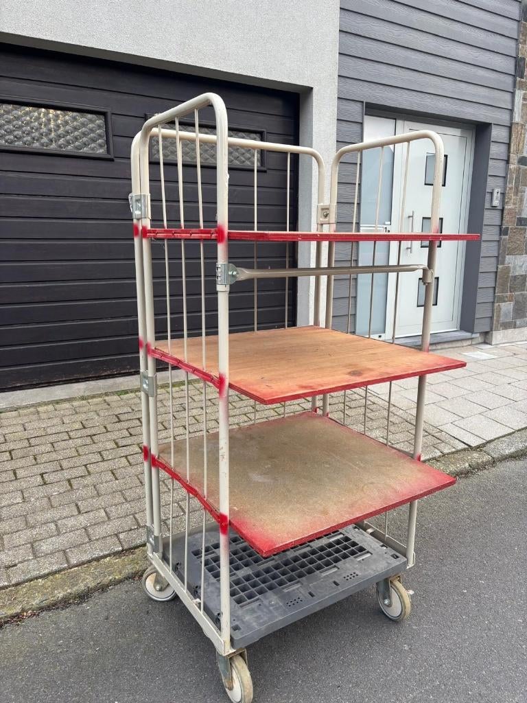 Support à roulettes : robuste, pratique et pratique., Utilisé, 50 à 100 cm, 75 cm ou plus, Métal