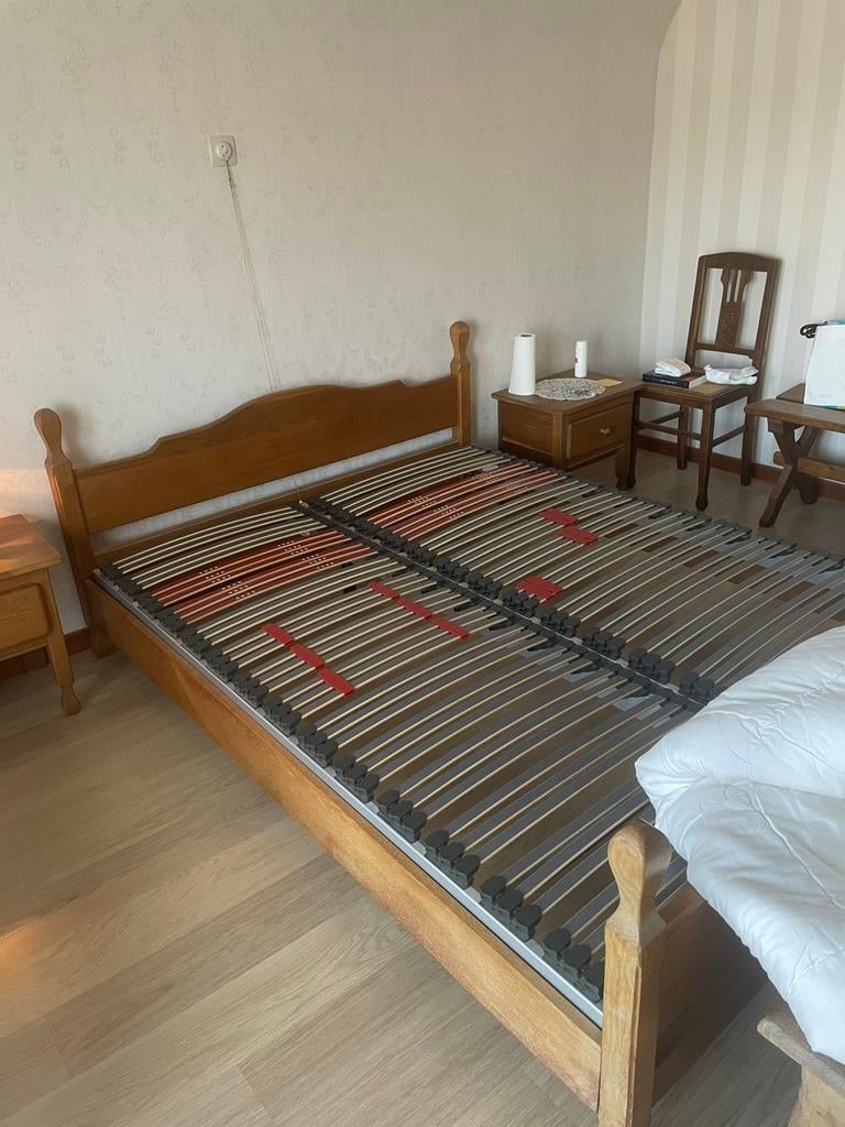 Charmante eiken slaapkamer compleet met dubbel bed commode, Antiek en Kunst, Ophalen