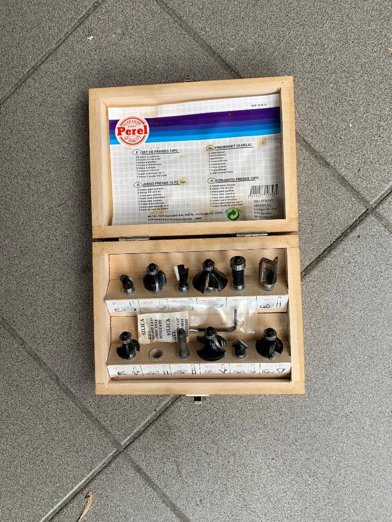 frezenset, Bricolage & Construction, Enlèvement