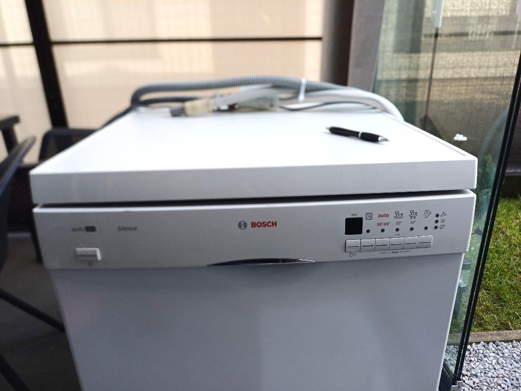 Bosch vaatwasmachine, Elektronische apparatuur, Vaatwasmachines, Ophalen, Gebruikt, 85 tot 90 cm, 45 tot 60 cm