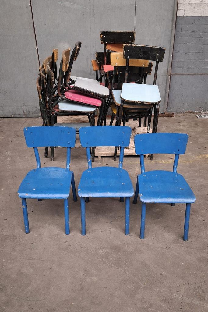 Lot de 22 petites Chaises pour Enfants Colorées - 40€, Articles professionnels, Enlèvement ou Envoi