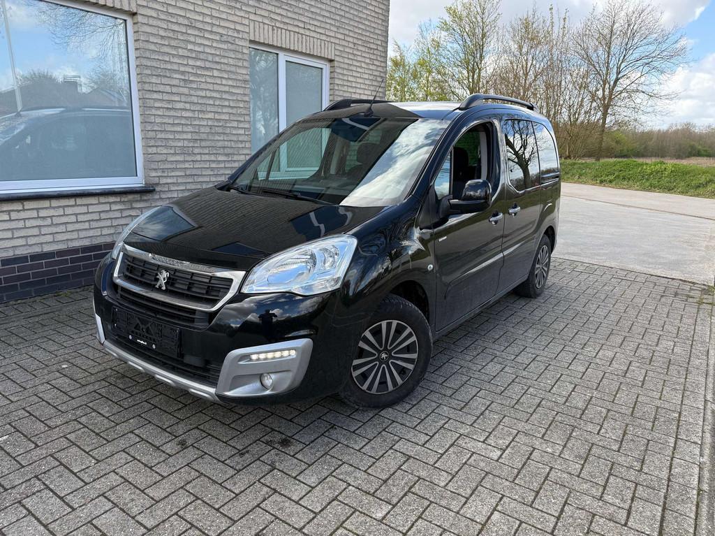 Peugeot Partner Partner Tepee 1.2 PureTech Style S, Voorwielaandrijving, Stof, Gebruikt, 1199 cc