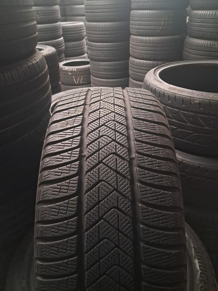 25535r21 255 35 r21 255/35/r21 PIRELLI Hiver nouveau (leasi)