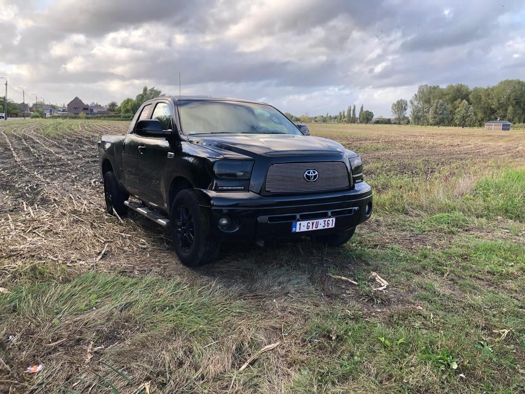 À vendre : Toyota Tundra 5.7 V8 essence + GPL (fret léger), Autos, Toyota, Cuir, Achat, Carnet d'entretien, 5 portes