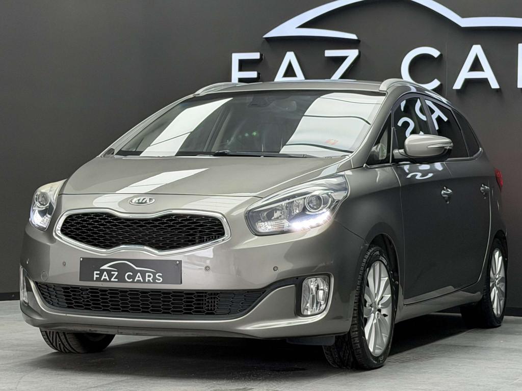 Kia Carens 1.7 CRDI Lounge * 1ER PROP + CAMERA + GPS + 7 PLA, Auto's, Kia, Euro 5, Gebruikt, Zwart, 4 cilinders