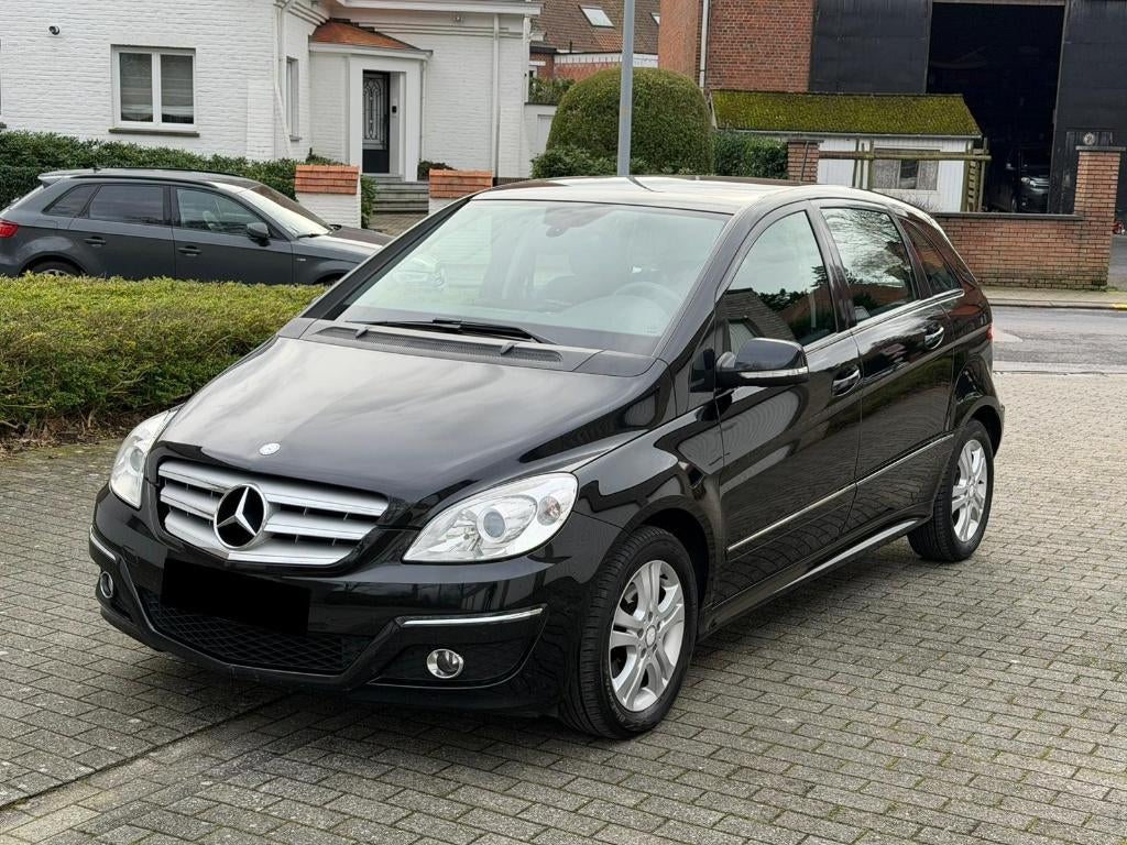 Mercedes B 180 avec 136 000 km automatique, Autos, Mercedes-Benz, Capteur de lumière, Achat, Entretenue par le concessionnaire