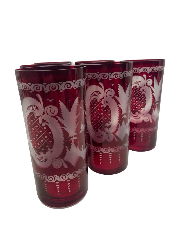 6 gobelets en cristal de Bohême rouge décor oiseaux, Antiquités & Art, Enlèvement ou Envoi