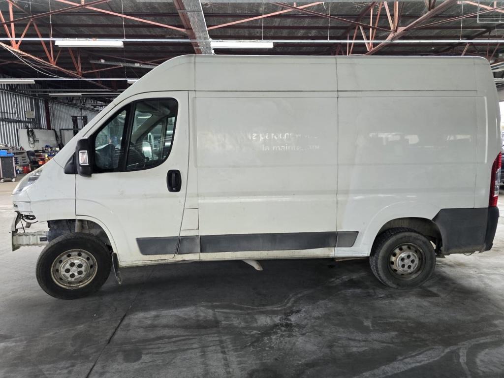 Fiat ducato, motor defect,  2012, airco, euro 5, Auto's, Bestelwagens en Lichte vracht, Voorwielaandrijving, Euro 5, Stof, Wit