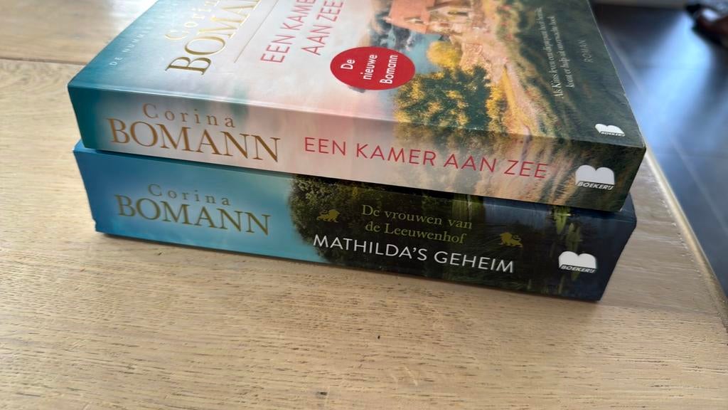 2 corina Bomann boeken, Ophalen, Zo goed als nieuw