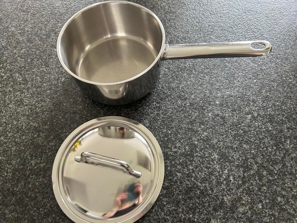 Steelpannetje met deksel, Ophalen, Zo goed als nieuw, Inox, Keramische plaat