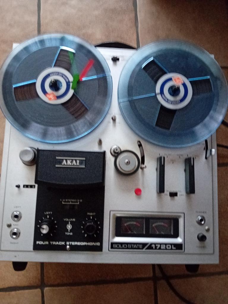 Détecteur à bande AKAI 1720L, TV, Hi-fi & Vidéo, Enregistreurs audio, Magnétophone, Avec bandes, Enlèvement