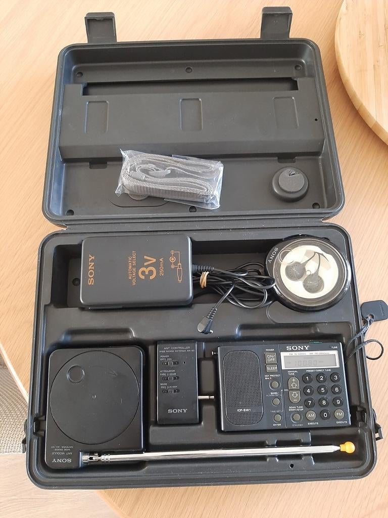 SONY ICF SW1S  world receiver, TV, Hi-fi & Vidéo, Radios, Comme neuf, Radio