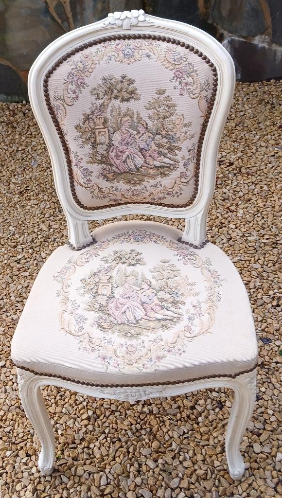 Chaise médaillon +/- 1970, Enlèvement