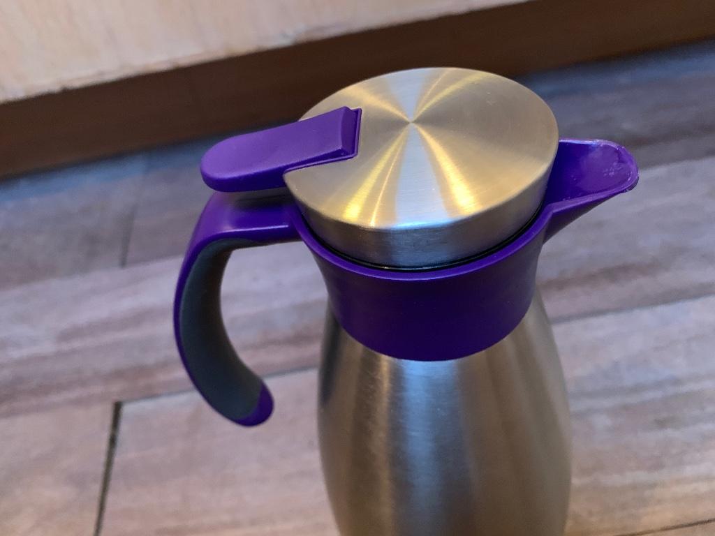 Emsa Isoleerkan, softgrip sluiting 1,5L Defect, Huis en Inrichting, Woonaccessoires | Overige, Gebruikt, Glas, Paars, Verzenden
