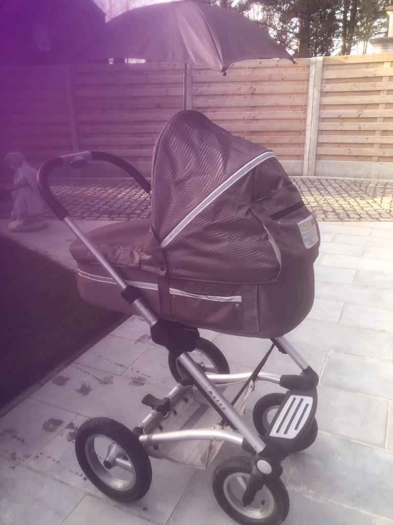 MUTSY EVO kinderwagen uitgebreid ,staat onberispelijk, Kinderen en Baby's, Kinderwagens en Combinaties, Luchtbanden, Zo goed als nieuw