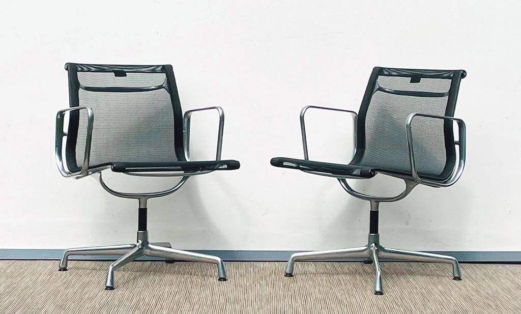 Paire de chaises Ch. Eames Alu Group résille Vitra Vintage, Enlèvement ou Envoi