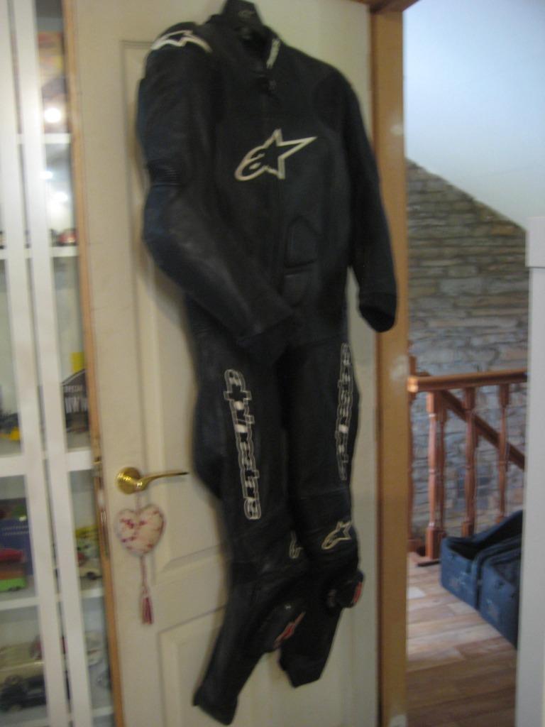 combinaison moto alpinestars cuir noir, Motos, Vêtements | Vêtements de moto, Femmes, Seconde main, Enlèvement ou Envoi, Alpinestars