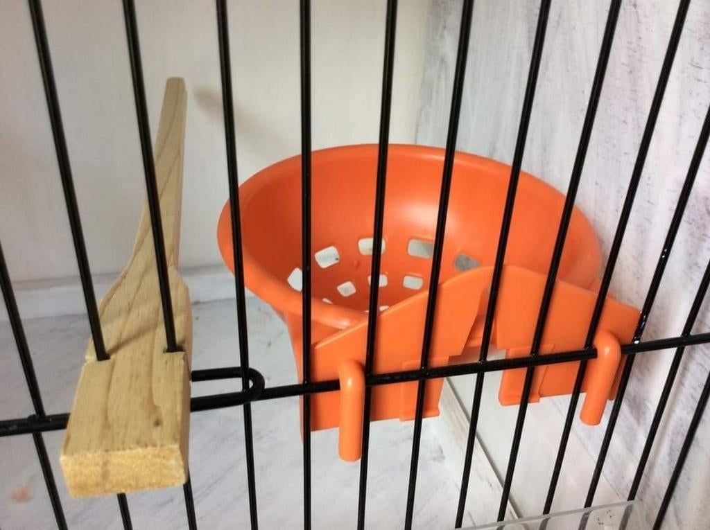 NEW Nid en plastique oranje avec crochets 12cm, Enlèvement, Synthétique