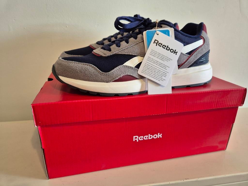 Reebok GL 1100 sneakers nieuw met tags maat 45, Ophalen of Verzenden, Nieuw, Sneakers