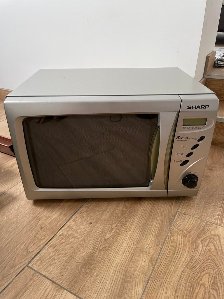Microgolfoven Sharp, Elektronische apparatuur, Microgolfovens, Ophalen, Gebruikt, Vrijstaand, Microgolfoven