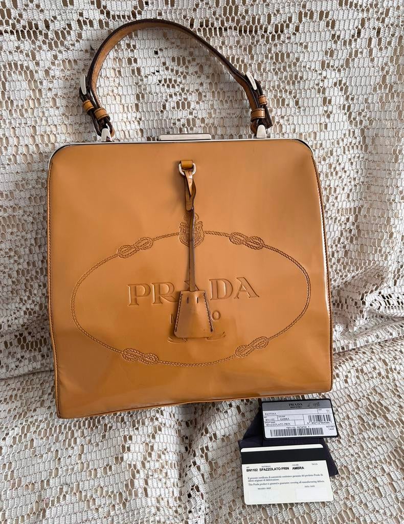 PRADA camelkleurige lakleer tas, Ophalen of Verzenden