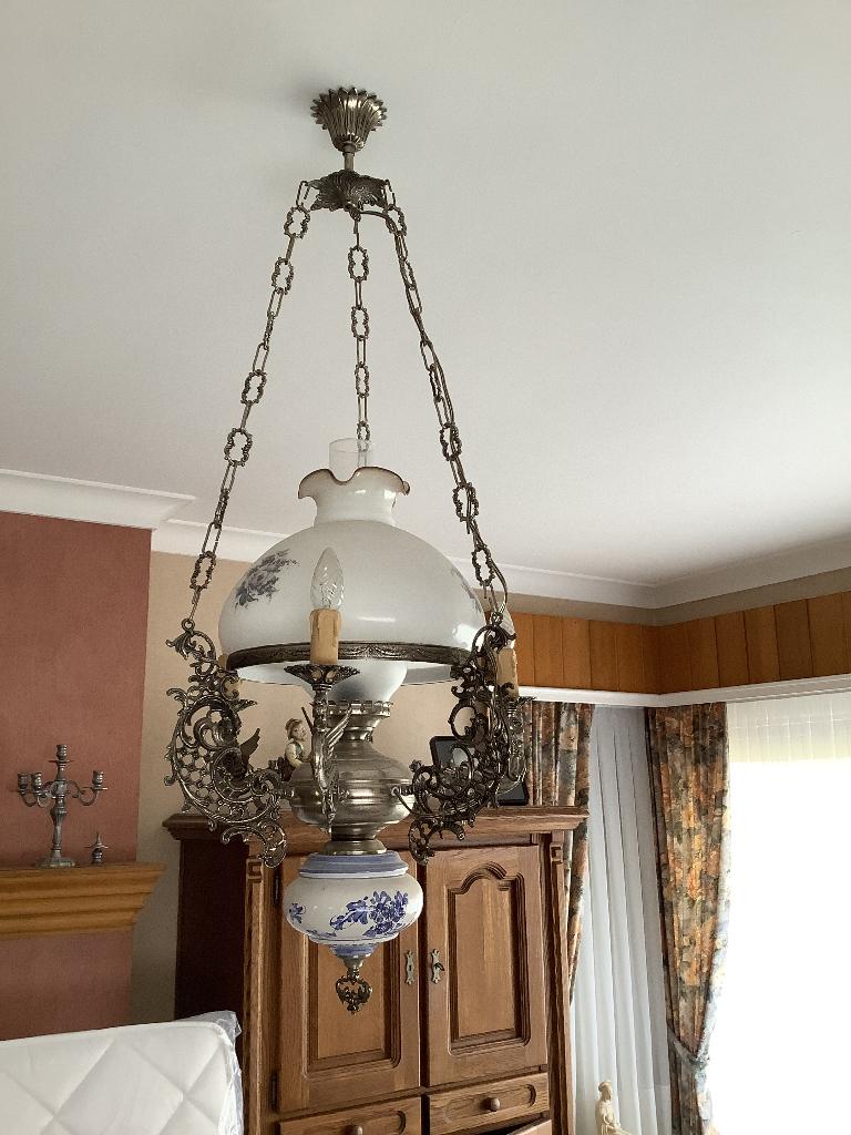 Lamp, Enlèvement