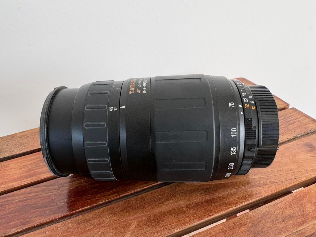 Tamron fotolens 75-300 mm, Ophalen, Zo goed als nieuw, Telelens, Zoom