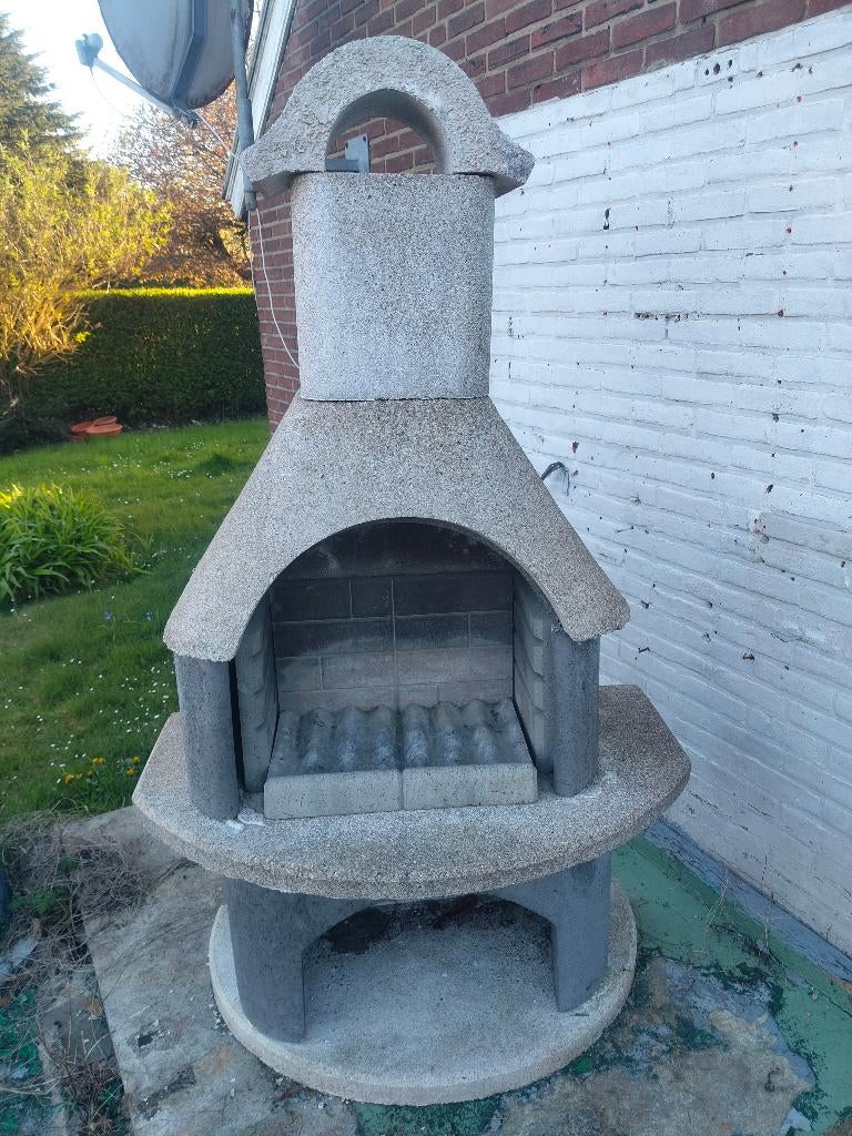 Barbecue en béton, Tuin en Terras, Houtskoolbarbecues, Gebruikt, Ophalen