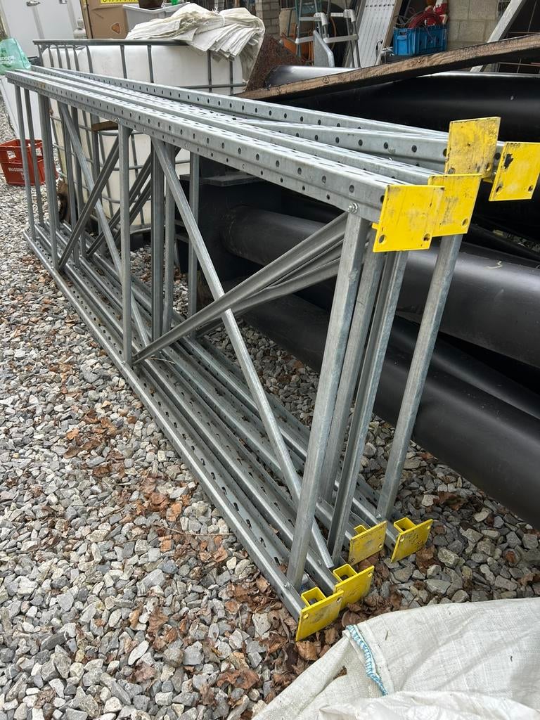 Échelle rack palette 3m30/1m (4disponibles), Enlèvement, Comme neuf