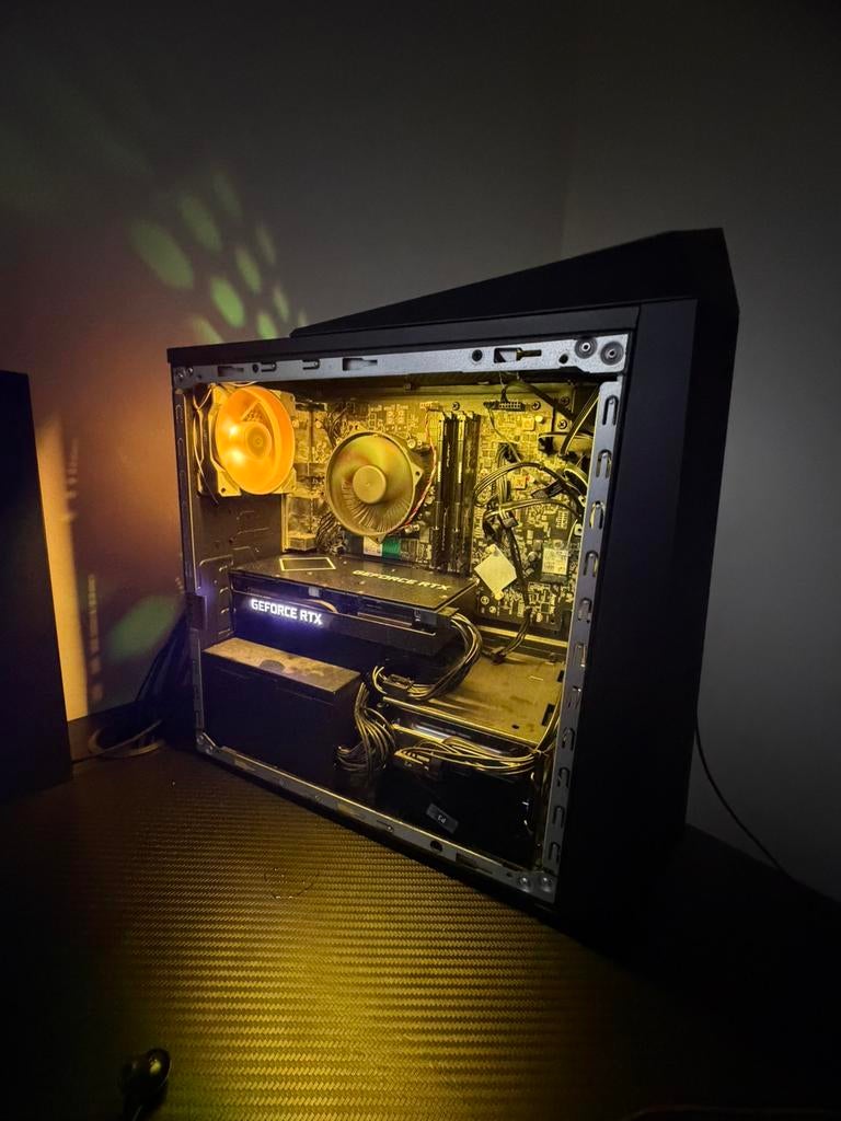 Gaming pc, Computers en Software, Ophalen of Verzenden, Zo goed als nieuw