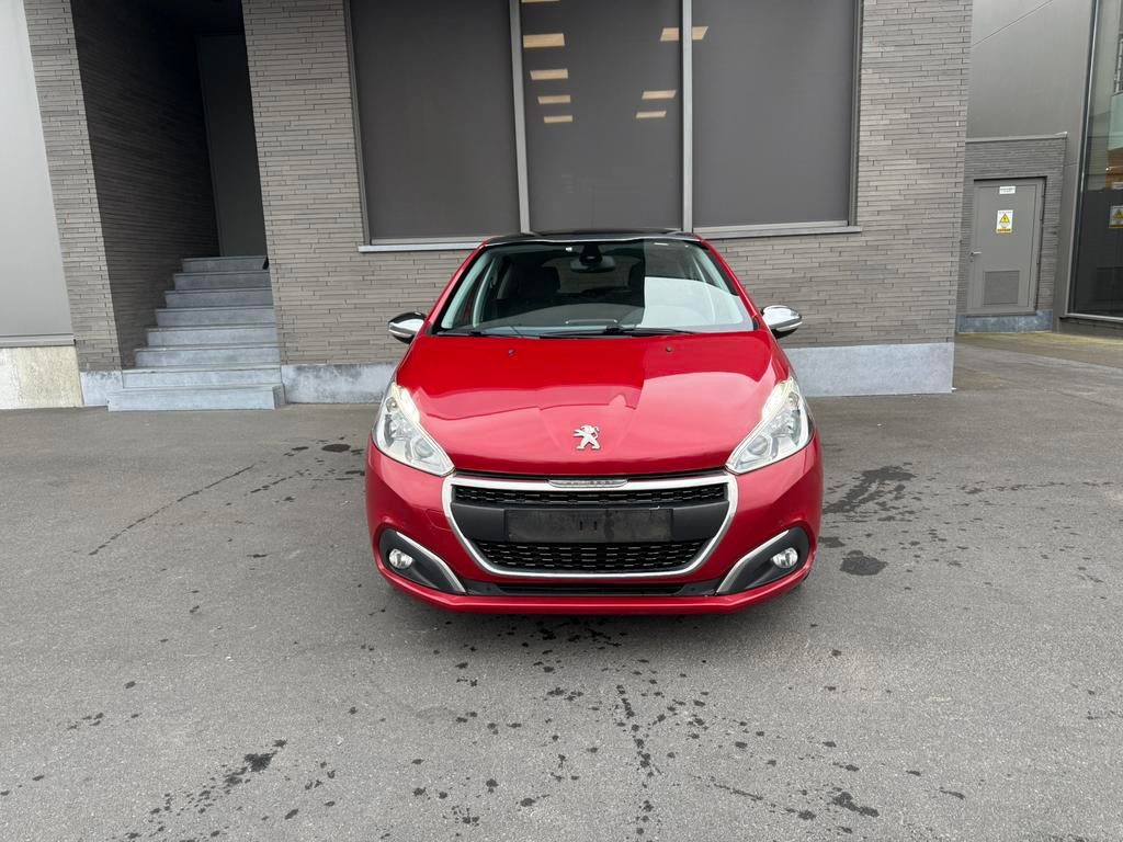 Peugeot 208/ 2019/115 000 km/81 kw/euro 6b/1.2 essence, Autos, Rouge, Achat, Entreprise, Noir