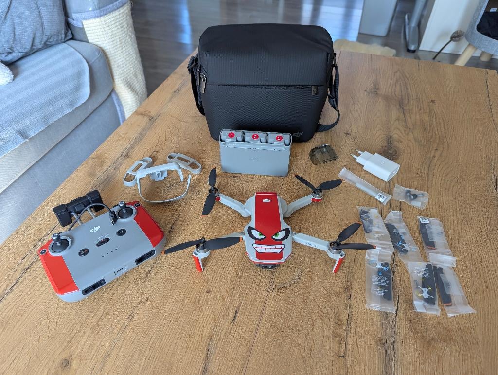DJI Mini 2 fly more combo + flycase, TV, Hi-fi & Vidéo, Drones, Drone avec caméra, Retour au point de départ, Moins de 250 g, Qualité supérieure