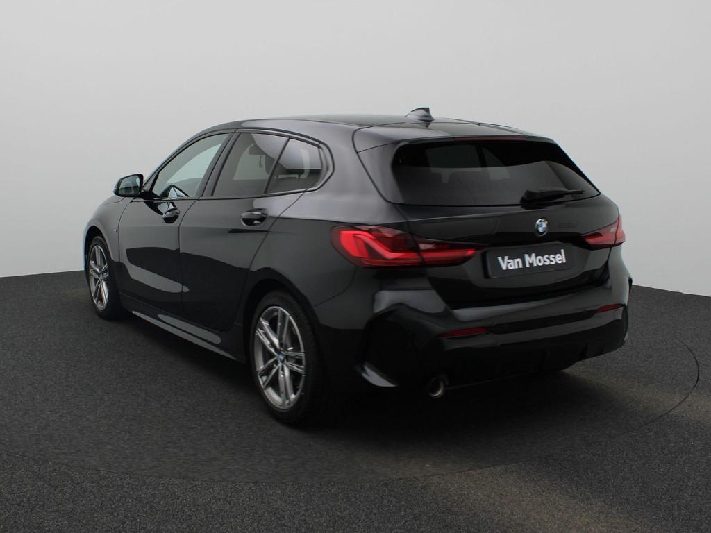 BMW 1 Reeks Hatch M-Pakket 116iA (80 kW), Auto's, Gebruikt, Zwart, 5 zetels, 3 cilinders