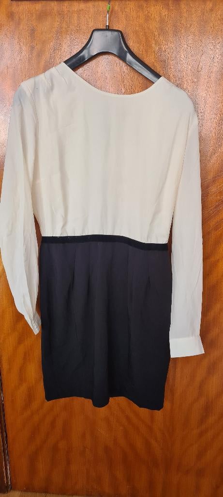 Robe, Enlèvement ou Envoi, Neuf, Taille 42/44 (L), Blanc