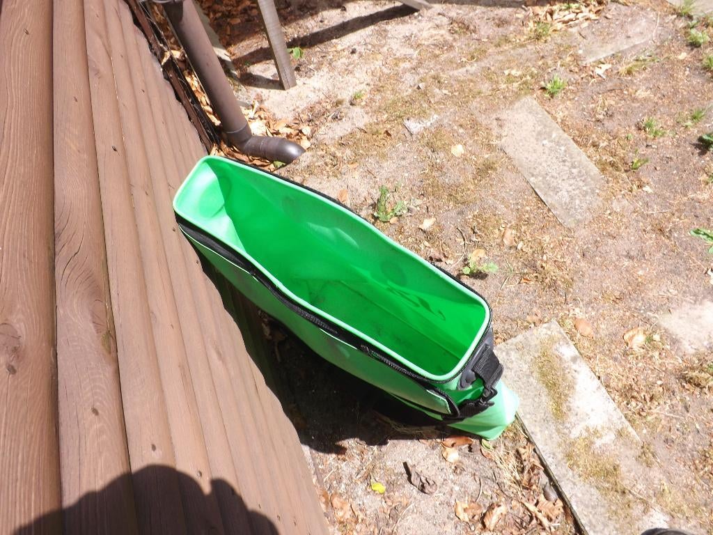 een leefnet tas van SENSAS, Ophalen, Gebruikt