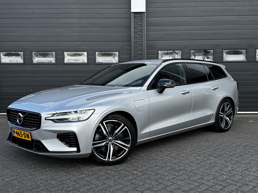 Volvo V60 2.0 T6 Recharge 340PK AWD R-Design | Camera | Memo, Auto's, Volvo, Automaat, Zwart, 18 g/km, Break