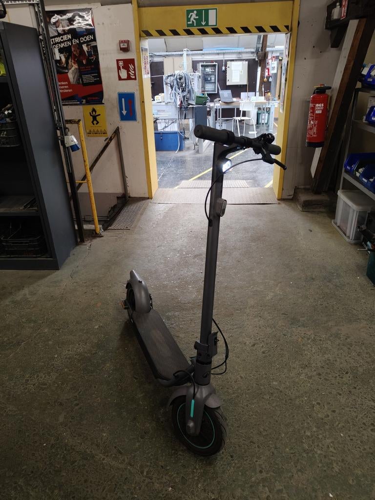 Étape E, Ninebot, trotinette, Vélos & Vélomoteurs, Enlèvement ou Envoi