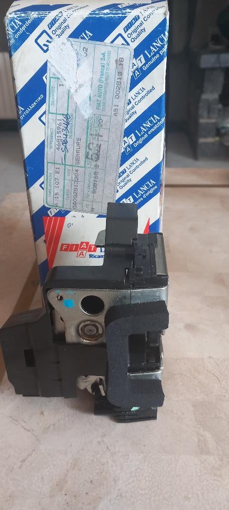 Serrure de porte Avant Droite Fiat Doblo original 46815961, Envoi, Neuf, Fiat